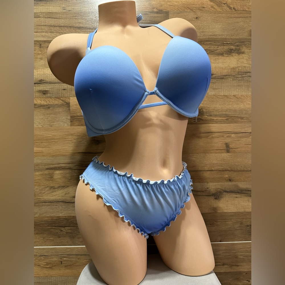 36DD, Large Victoria’s Secret bombshell Blue Ombre Swimwear Set